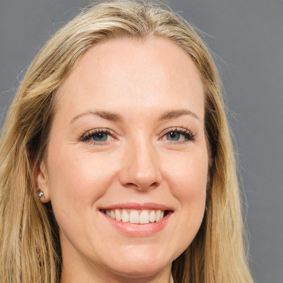 Portrait de Clara Rousseau, spécialiste en digitalisation comptable